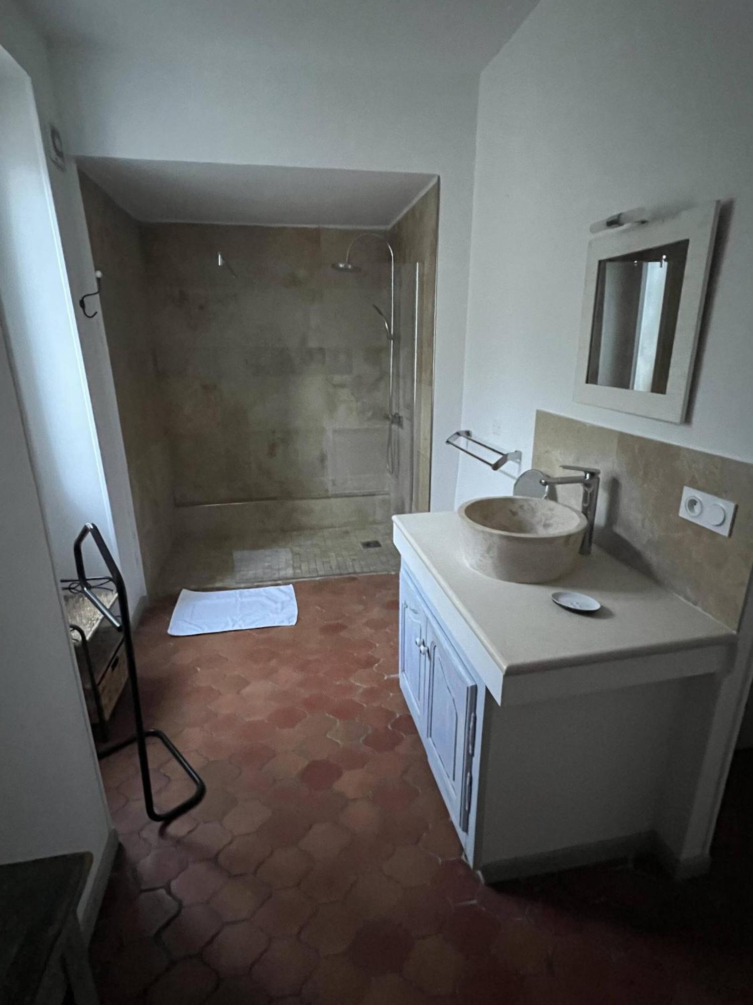 La Figuiere Fontaine De Vaucluse Acomodação com café da manhã Quarto foto
